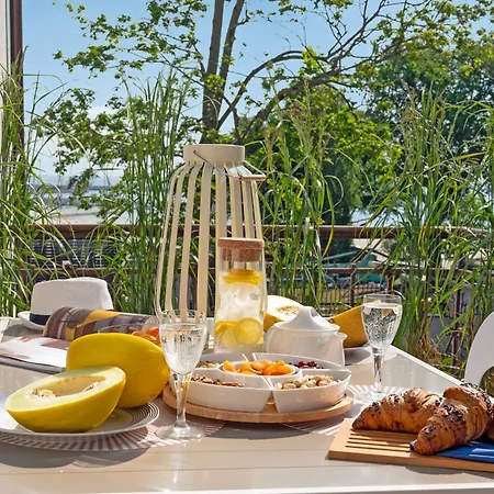 Nadmorski Z Tarasem Nad Bulwarem Lägenhet *