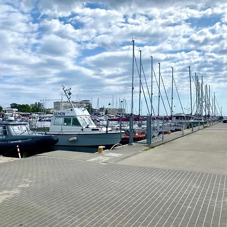 Nadmorski Z Tarasem Nad Bulwarem Gdynia