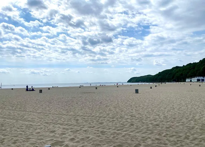 Nadmorski Z Tarasem Nad Bulwarem Апартаменти Гдиня